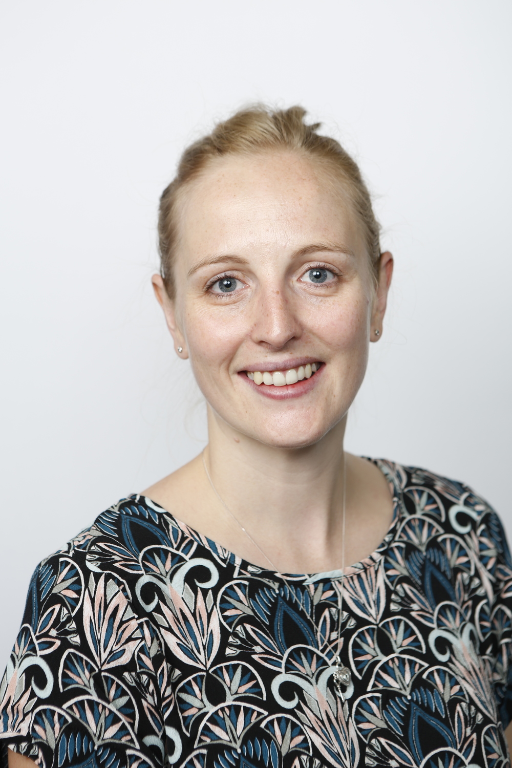 Trish Hennessy-Hawks profile